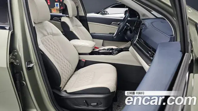 Kia Sportage 2023 — Photo 25/30