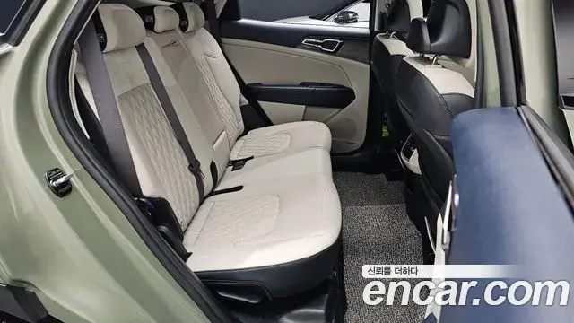 Kia Sportage 2023 — Photo 17/30