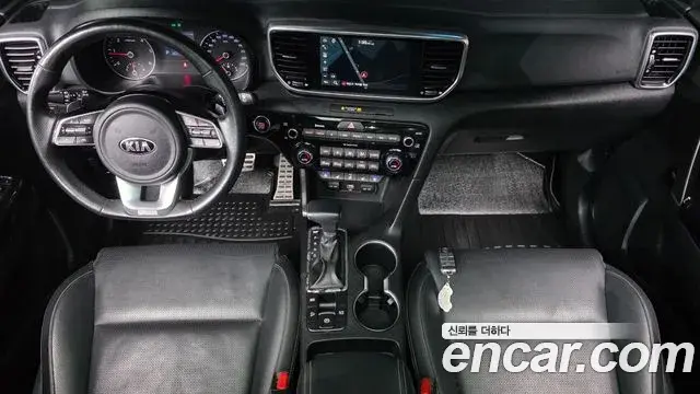 Kia Sportage The Bold 2018 — ფოტო 21/33