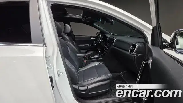 Kia Sportage The Bold 2018 — ფოტო 6/33