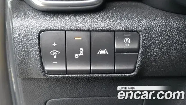 Kia Sportage The Bold 2018 — ფოტო 29/33
