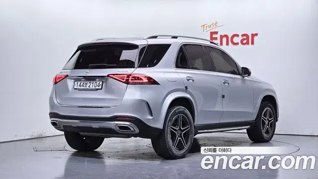 Mercedes-Benz GLE-Class 2019 — Photo 1/31