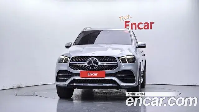 Mercedes-Benz GLE-Class 2019 — Photo 23/31