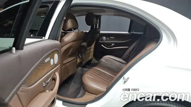 Mercedes-Benz E-Class 2019 — Şəkil 6/32