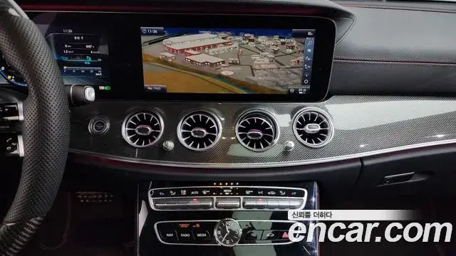 Mercedes-Benz E-Class 2018 — Фото 13/20