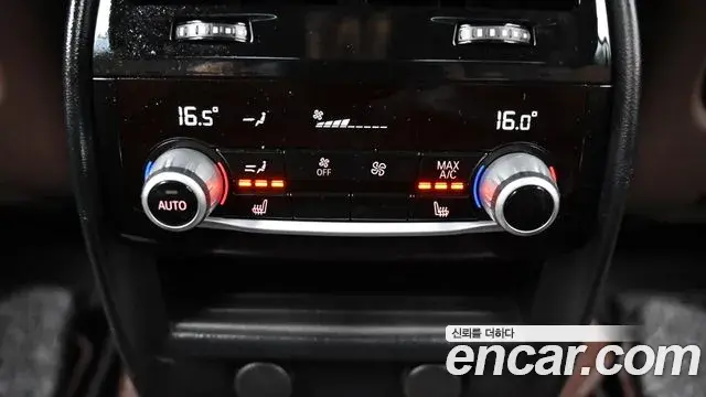 BMW 5 Series 2019 — Фото 15/20