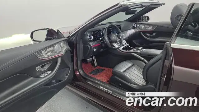 Mercedes-Benz E-Class 2021 — Фото 10/20