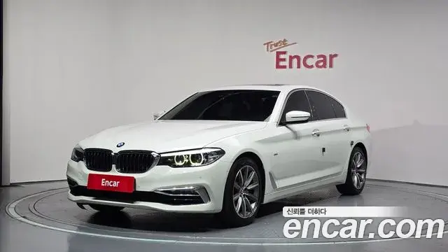 BMW 5 Series 2018 — Фото 1/20