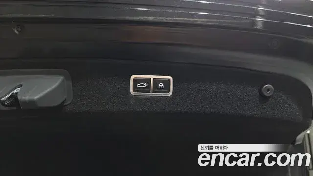 Genesis G90 2025 — Photo 11/31