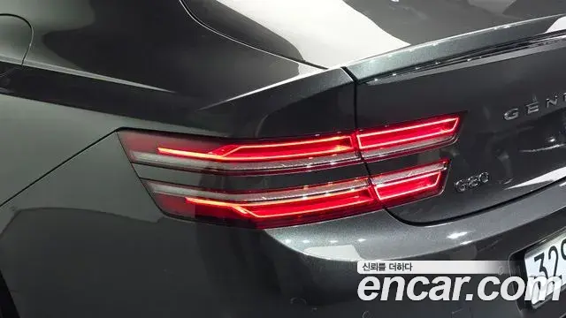 Genesis G80 2022 — ფოტო 19/37
