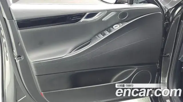 Genesis G80 2022 — ფოტო 14/37