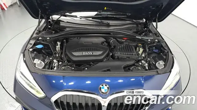 BMW 1 Series 2020 — Photo 2/30