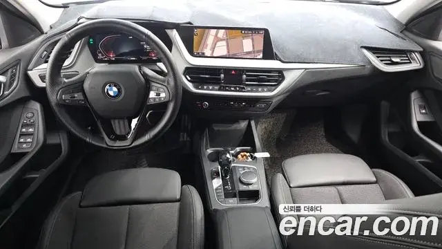 BMW 1 Series 2020 — Photo 21/30