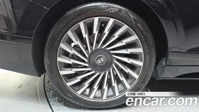 Hyundai Grandeur Hybrid 2025 — Şəkil 11/33