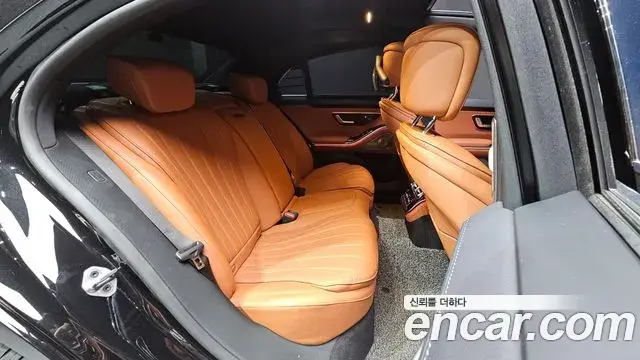 Mercedes-Benz S-Class 2021 — Photo 20/32