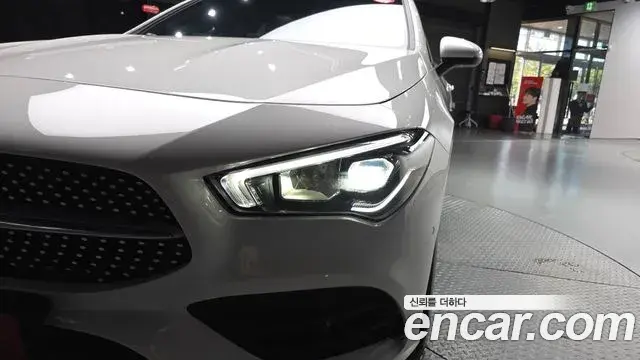 Mercedes-Benz CLA-Class 2022 — Şəkil 13/32