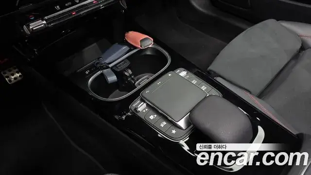 Mercedes-Benz CLA-Class 2022 — Şəkil 20/32