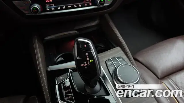 BMW 5 Series 2020 — Фото 9/20