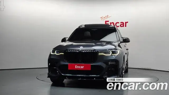BMW X7 2021 — Şəkil 13/20