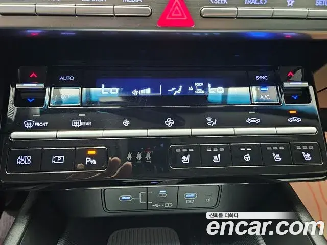 Hyundai Grandeur Hybrid 2024 — Photo 18/20