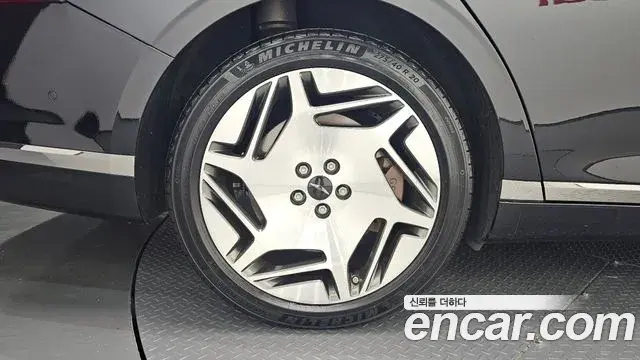 Genesis G90 2022 — Şəkil 4/31