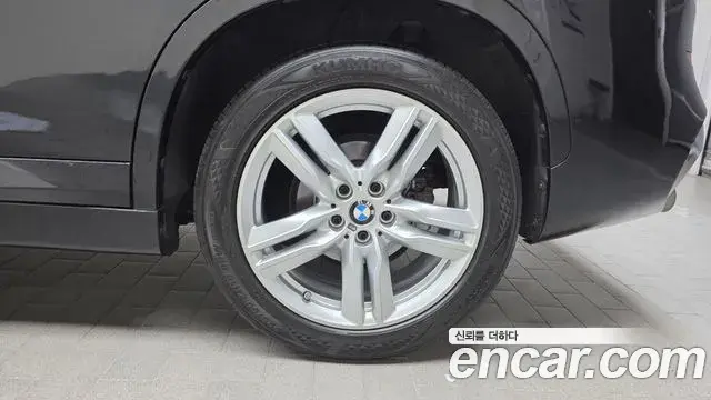 BMW X1 2021 — Photo 4/33