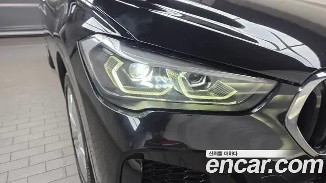 BMW X1 2021 — Photo 31/33
