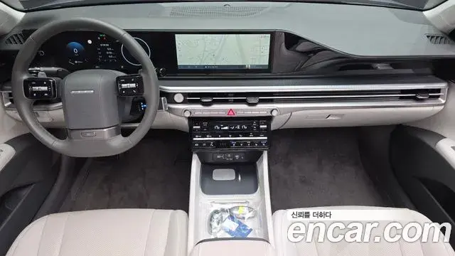 Hyundai Grandeur Hybrid 2023 — Photo 2/20