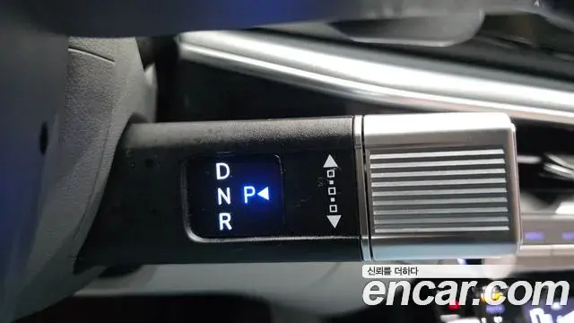 Hyundai Grandeur Hybrid 2023 — Photo 20/20