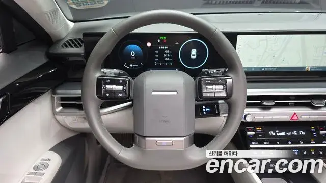 Hyundai Grandeur Hybrid 2023 — Photo 14/20