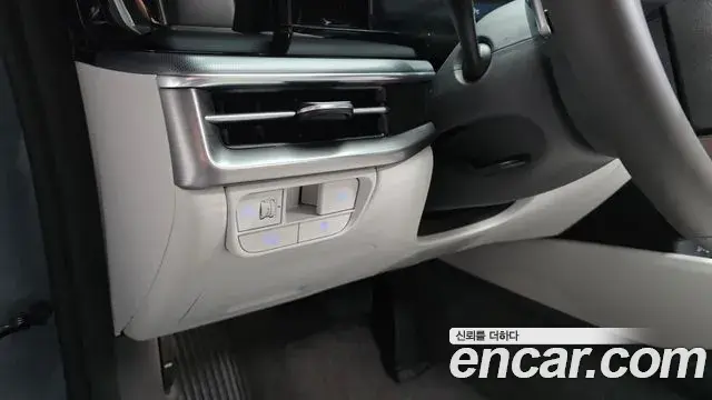 Hyundai Grandeur Hybrid 2023 — Photo 10/20