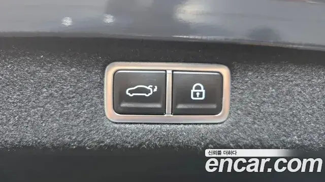 Hyundai Grandeur Hybrid 2023 — Photo 1/20