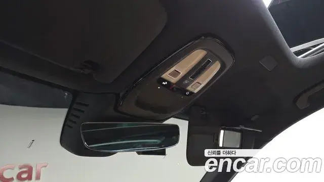 Volvo XC60 2023 — Şəkil 33/34