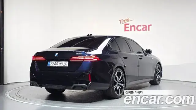 BMW 5 Series 2024 — Şəkil 14/20
