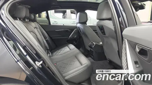 BMW 5 Series 2024 — Şəkil 7/20