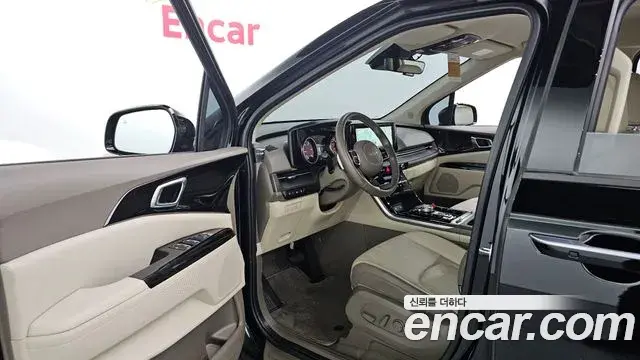 Kia Carnival 2022 — Фото 10/20