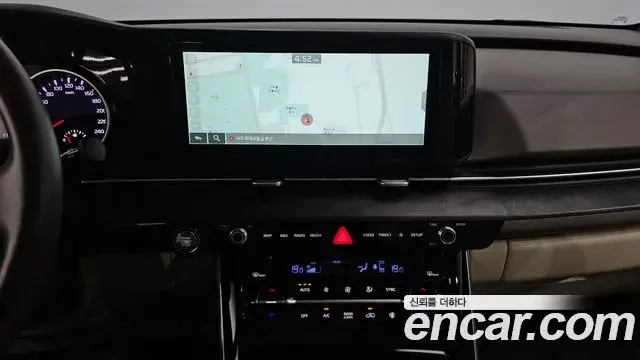 Kia Carnival 2022 — Фото 12/20