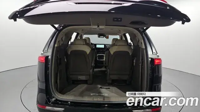 Kia Carnival 2022 — Фото 20/20