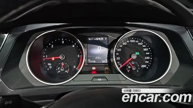 Volkswagen Tiguan 2020 — Şəkil 18/32