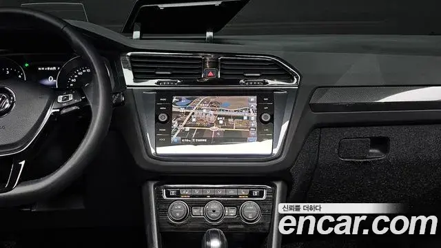 Volkswagen Tiguan 2020 — Şəkil 13/32