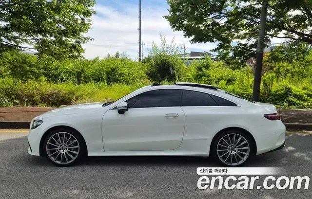 Mercedes-Benz E-Class 2021 — Фото 2/20