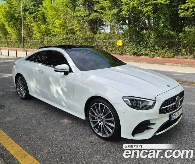 Mercedes-Benz E-Class 2021 — Фото 9/20