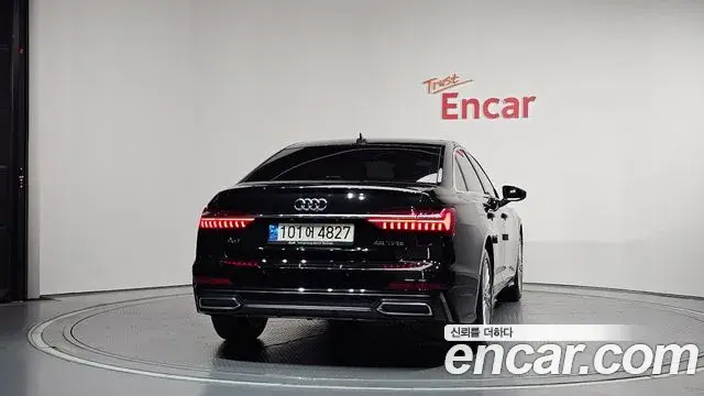 Audi A6 2021 — Photo 11/33