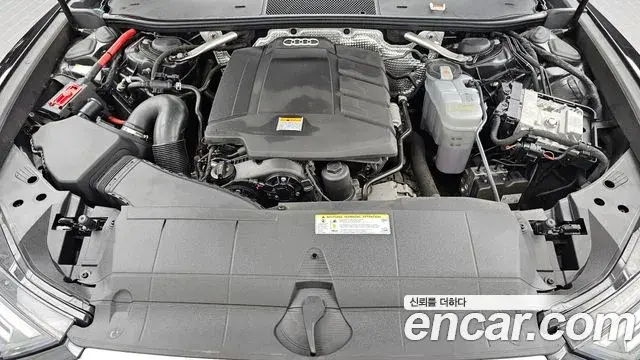 Audi A6 2021 — Photo 18/33