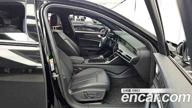 Audi A6 2021 — Photo 22/33