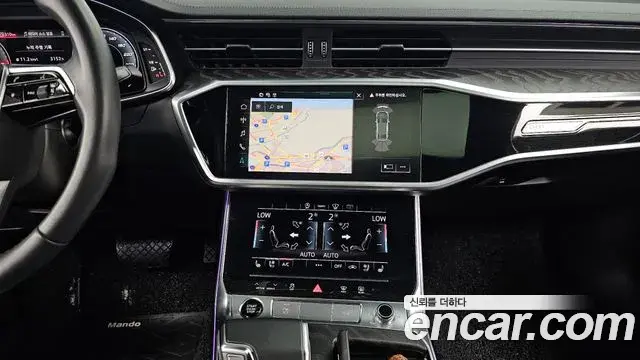 Audi A6 2021 — Photo 14/33