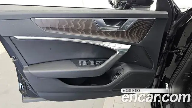 Audi A6 2021 — Photo 29/33