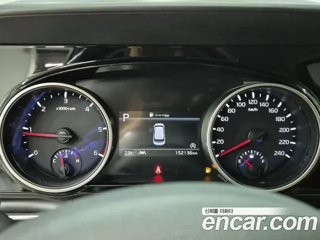 Kia Carnival 2021 — Фото 4/18