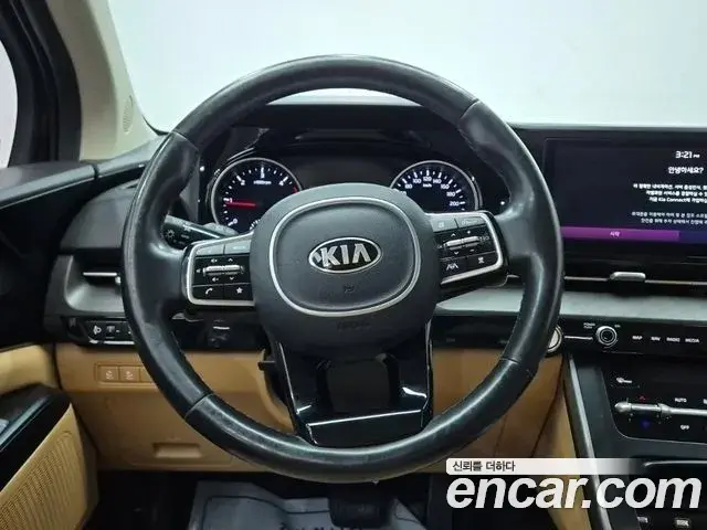 Kia Carnival 2021 — Фото 5/18