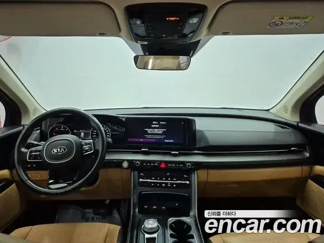 Kia Carnival 2021 — Фото 7/18